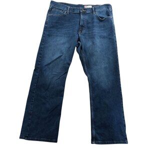 Wrangler Men Work Jeans Size 38x30 Blue Denim Relaxed Bootcut Leg Classic Casual